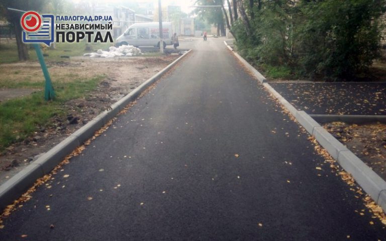 На ул. Центральной отремонтировали проблемную внутридворовую дорогу