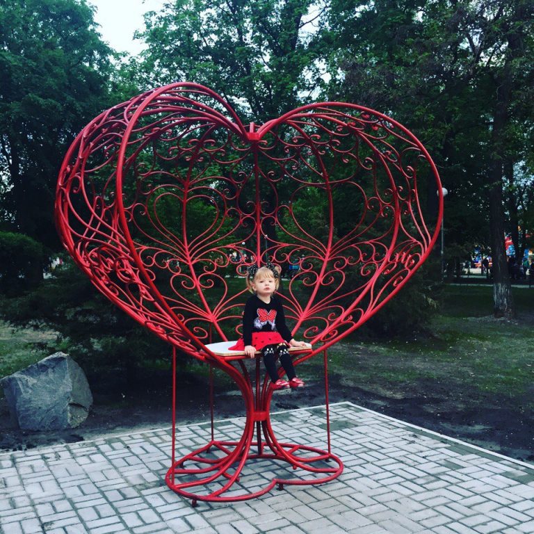 «Сердце» Павлограда: в городе появилась креативная фотозона (ФОТОФАКТ)