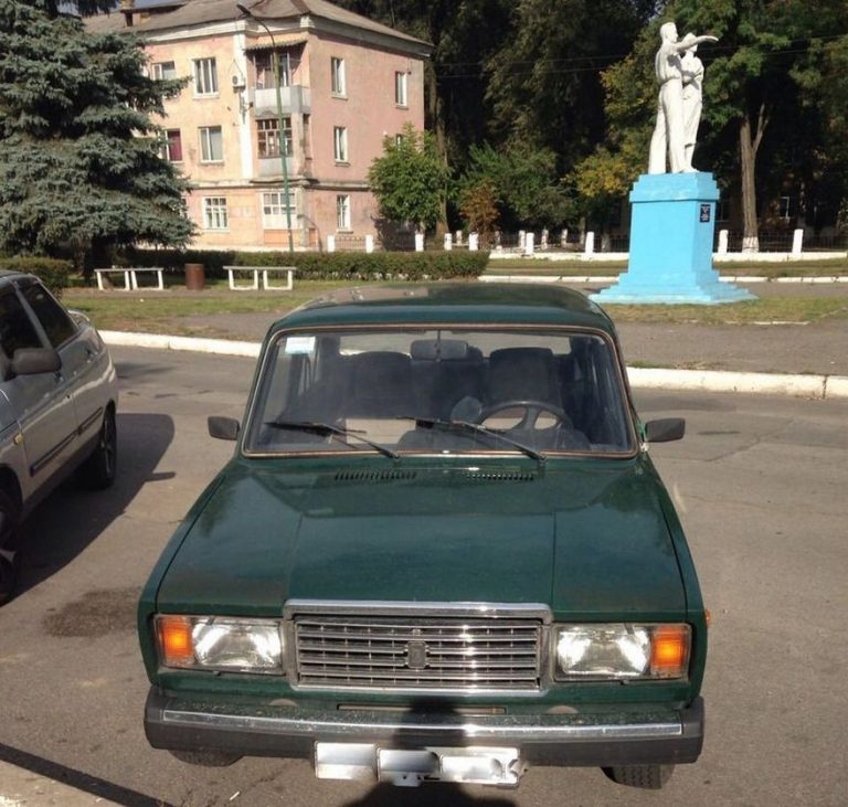 Угнанный в Днепре автомобиль нашли в соседнем городе