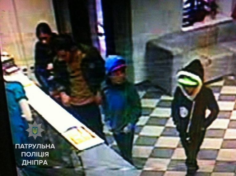В Днепре в ветеринарной клинике обокрали мужчину