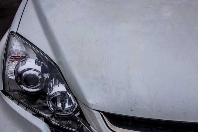 В Днепре водитель «Honda» «прокатил» на капоте студента (фото)