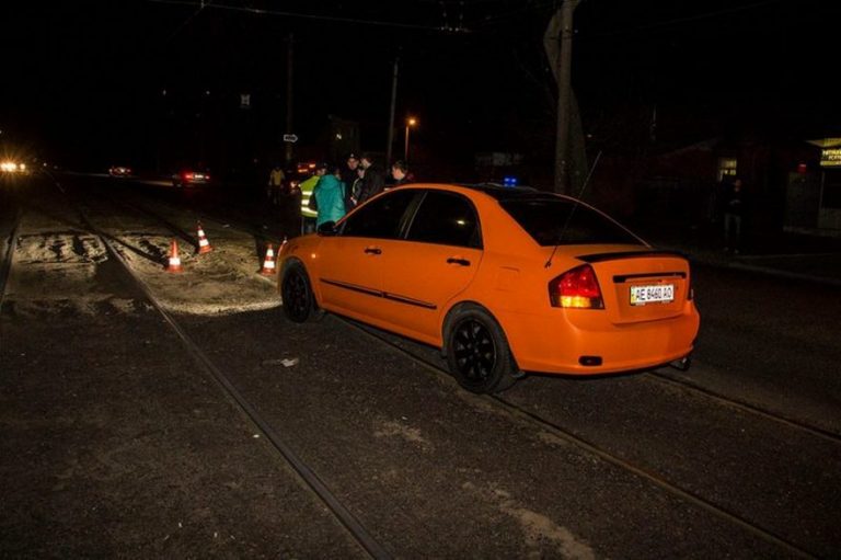 Жуткое ДТП в Днепре: водитель на «KIA»сбил мужчину (фото)