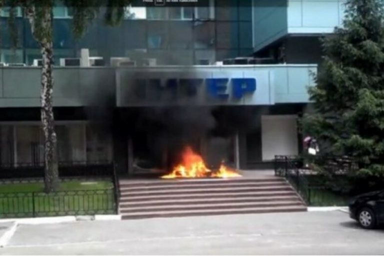 Активист подал в суд на Александра Вилкула