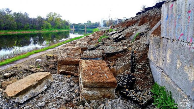 Дамба в Павлограде рискует обвалиться