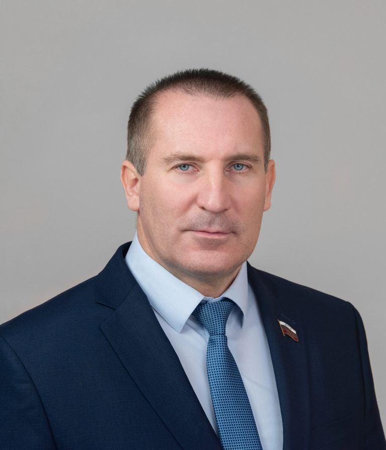 Депутаты Днепропетровского областного совета приняли отчет о выполнении бюджета на 2015 год