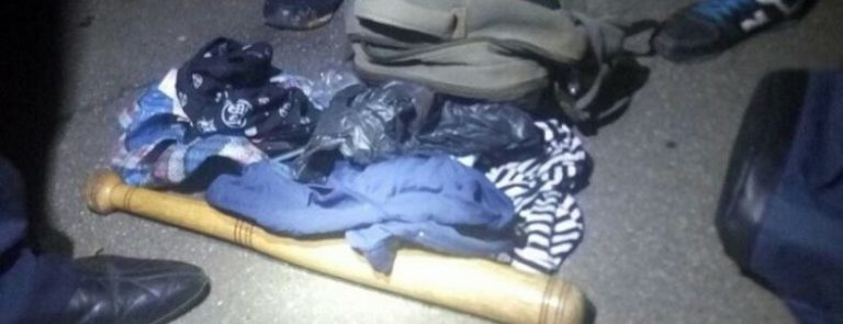 Двое подростков напали с ножом и битой на криворожанина