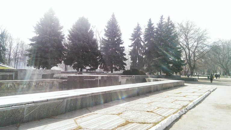 Фонтан на Соборной площади превратят в клумбу