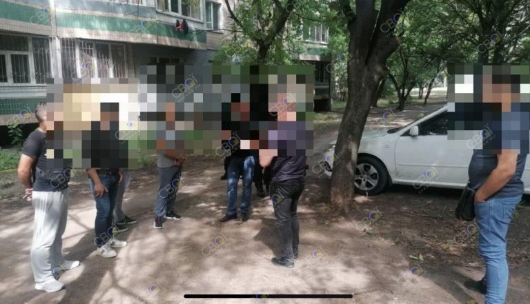 Криворожанин вместе с тремя товарищами избили и ограбили дедушку, чтобы продолжить пьянку