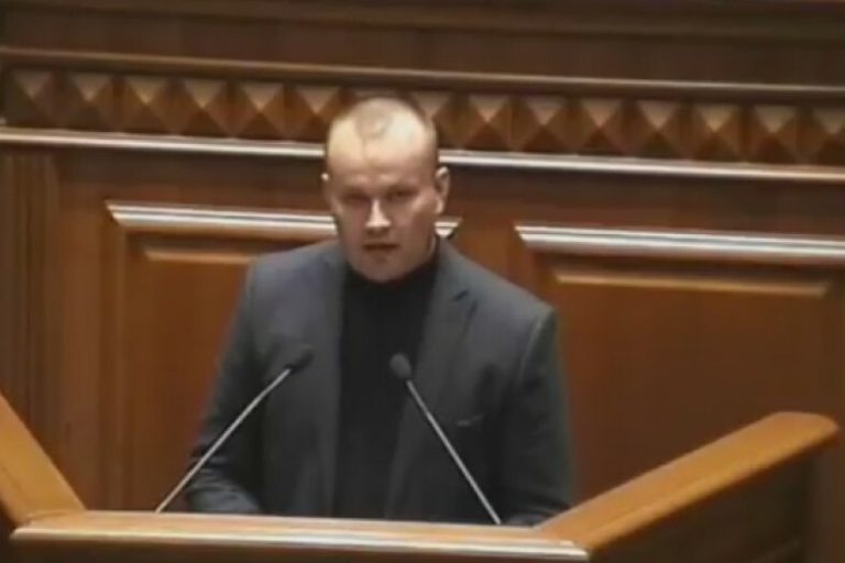 Криворожский горсовет отклонил предложение об экономии бюджетных средств на допороговых госзакупках