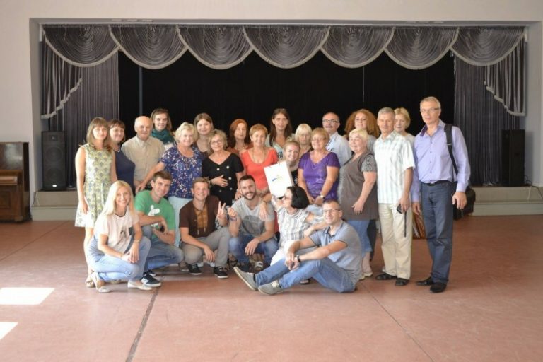 Молодежь Днепра ломает стереотипы о пенсионерах